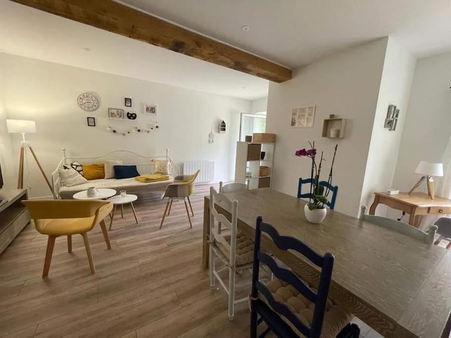 Gite De Charme - 3 Chambres, 5 Lits - De 4 A 7 Personnes Авантон Экстерьер фото