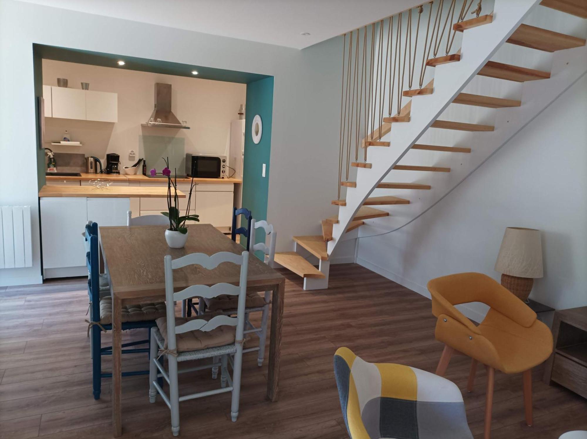 Gite De Charme - 3 Chambres, 5 Lits - De 4 A 7 Personnes Авантон Экстерьер фото