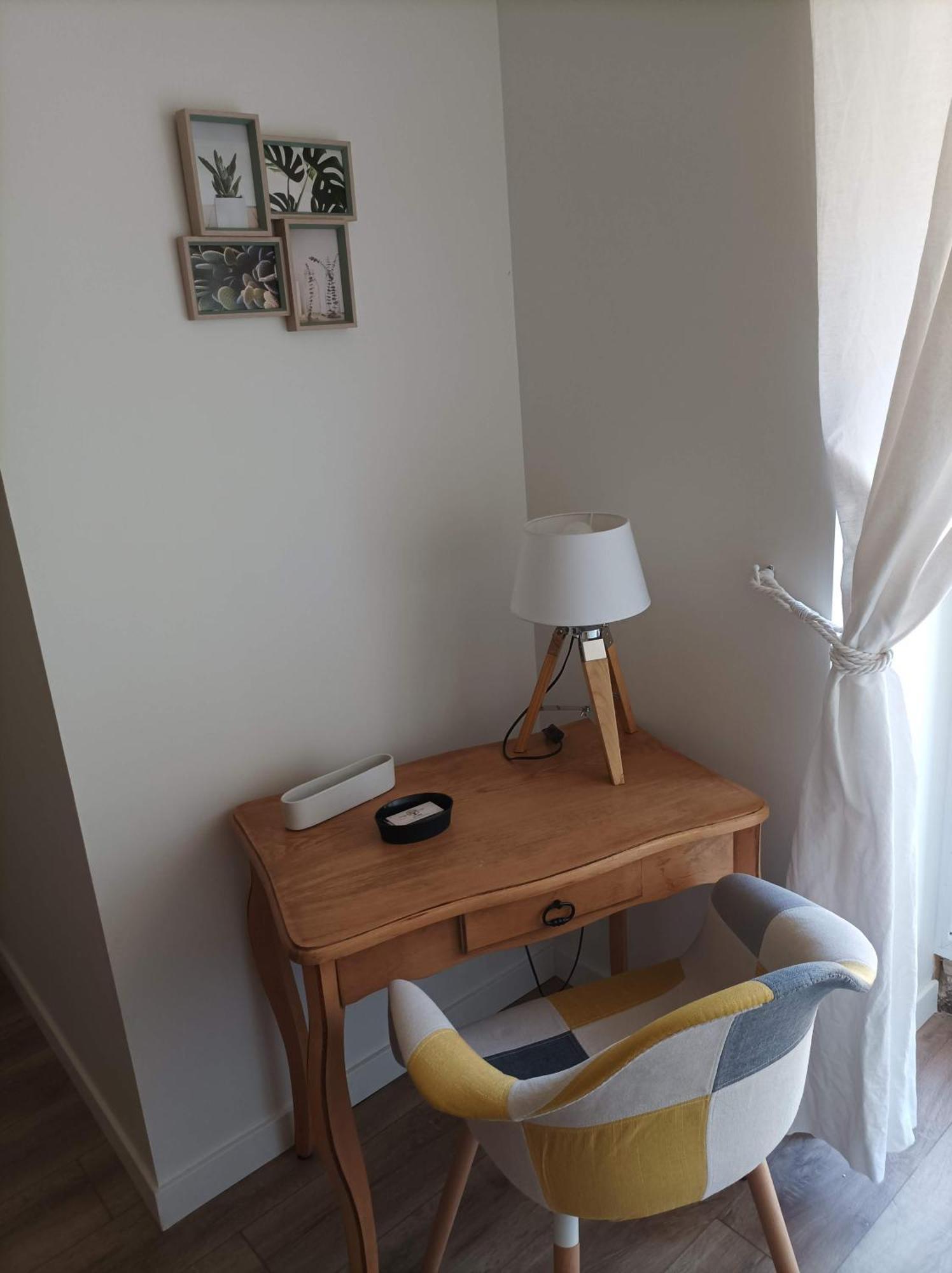 Gite De Charme - 3 Chambres, 5 Lits - De 4 A 7 Personnes Авантон Экстерьер фото