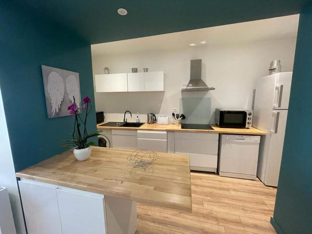 Gite De Charme - 3 Chambres, 5 Lits - De 4 A 7 Personnes Авантон Экстерьер фото